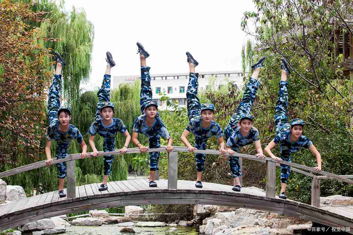 特种兵式旅游(图1)