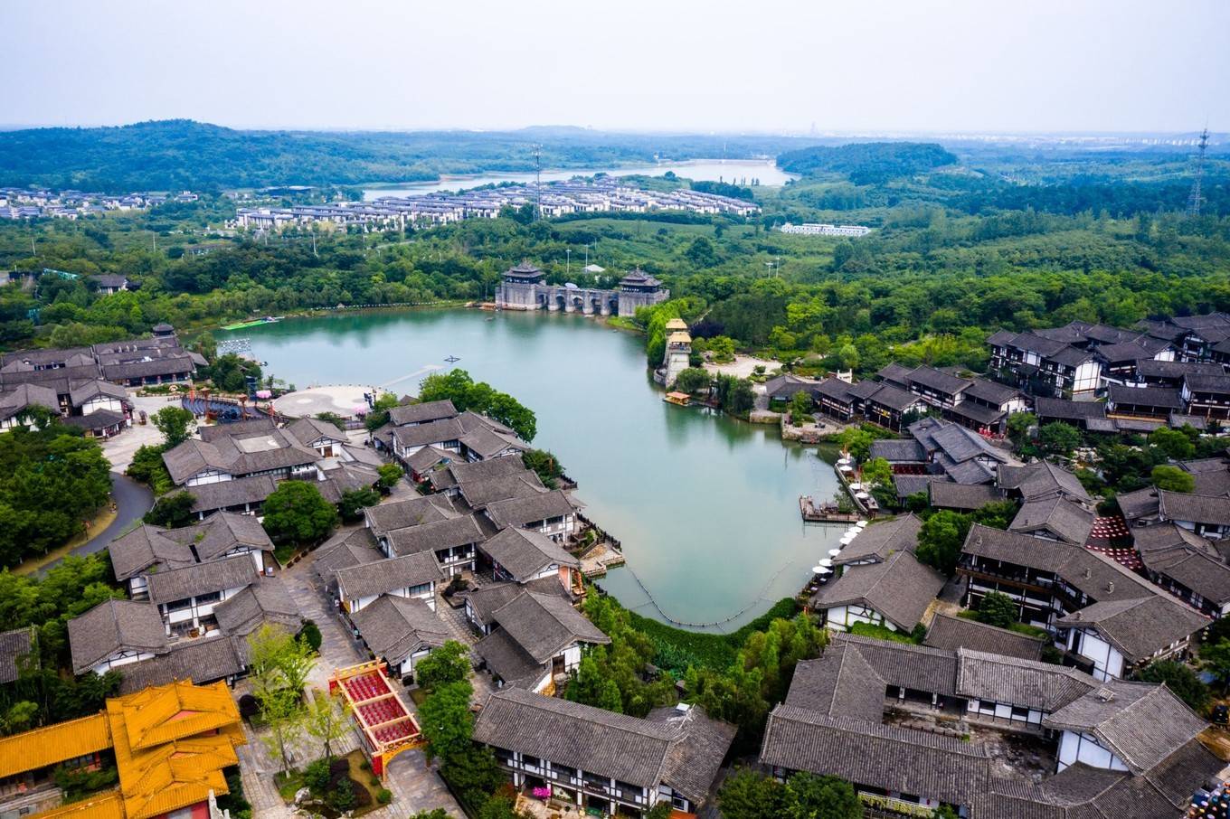 东方盐湖城(图2)