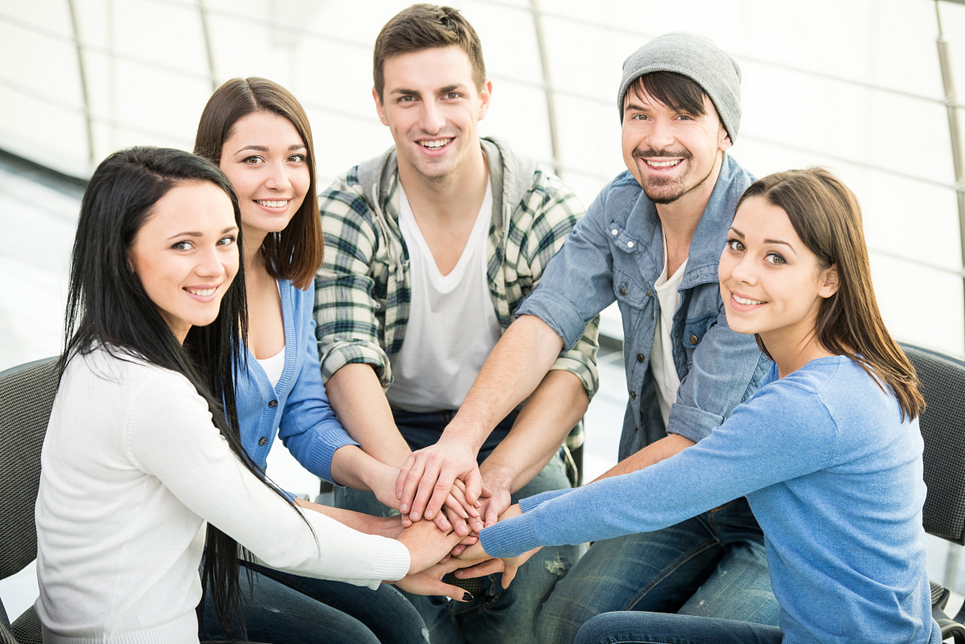 准社会关系(图1)