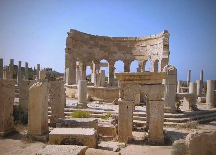 贾米拉(图4) 贾米拉(图4)