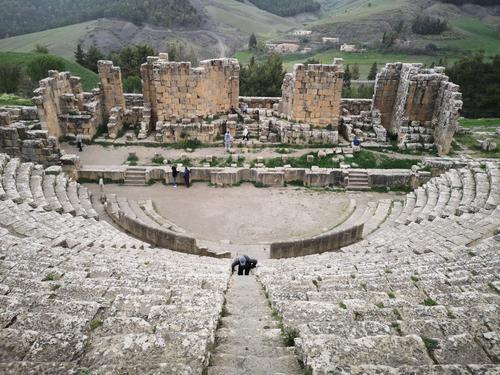 贾米拉(图6) 贾米拉(图6)