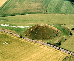 西尔布利山(图3)