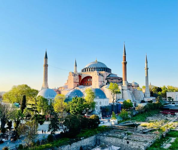 圣索菲亚大教堂(图4) 圣索菲亚大教堂(图4)