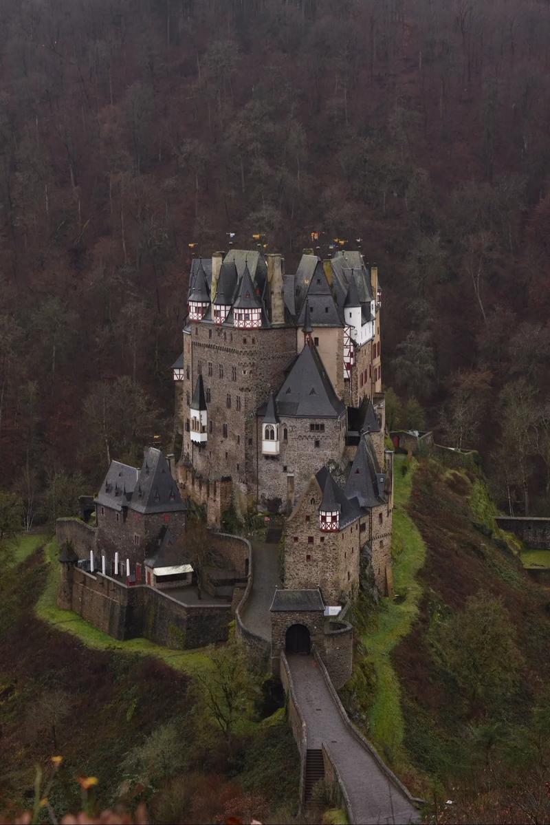 穆茨奥山堡(图5)