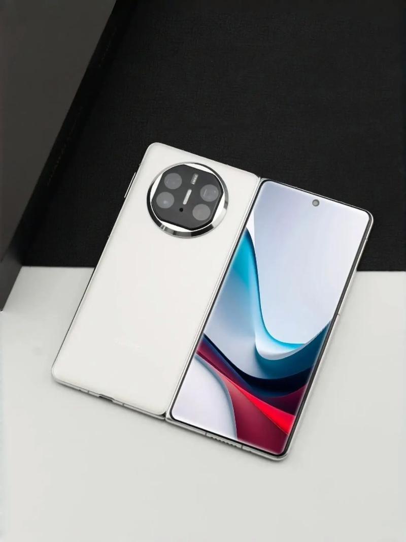 折叠屏手机(图1)