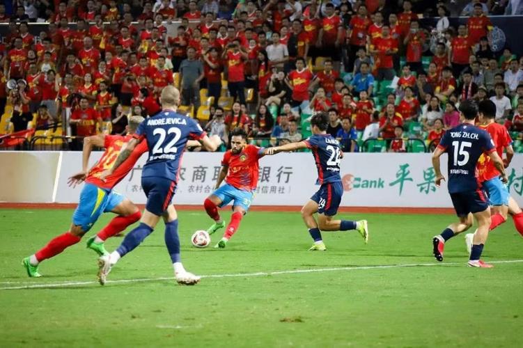 职业足球联赛(图2) 职业足球联赛(图2)